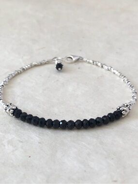 Black Spinel Karen Hill Tribe Silver Beaded Bracelet: Dainty Boho Chic 6.5in